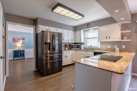 Tiny photo for 7611 Nottingham Drive, Newburgh, IN 47630 (MLS # 202640219)