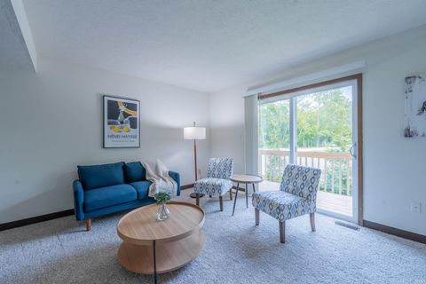Tiny photo for 598 E Graham Place, Bloomington, IN 47401 (MLS # 202618629)
