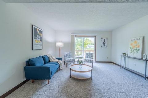 Tiny photo for 598 E Graham Place, Bloomington, IN 47401 (MLS # 202618629)
