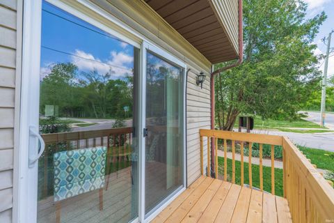 Tiny photo for 598 E Graham Place, Bloomington, IN 47401 (MLS # 202618629)