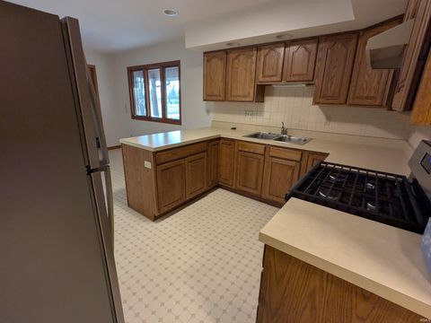 Tiny photo for 4400 S 50 E, Kokomo, IN 46902 (MLS # 202621518)