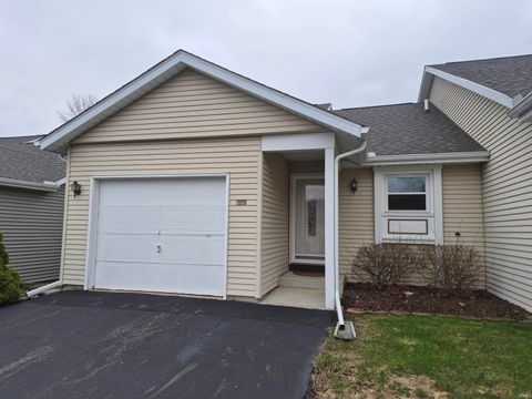 Photo of 2028 Poppy Court, Mishawaka, IN 46544 (MLS # 202603811)