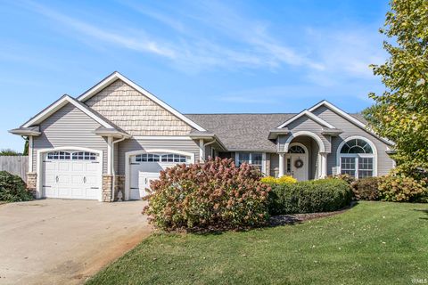 Photo of 23627 Ashton Court, Elkhart, IN 46517 (MLS # 202537806)