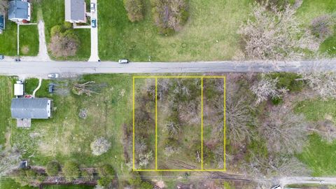 Tiny photo for 3702 Rodgers Avenue, Fort Wayne, IN 46803 (MLS # 202612301)