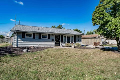 Photo of 3932 Mound Pass, Fort Wayne, IN 46809 (MLS # 202541012)