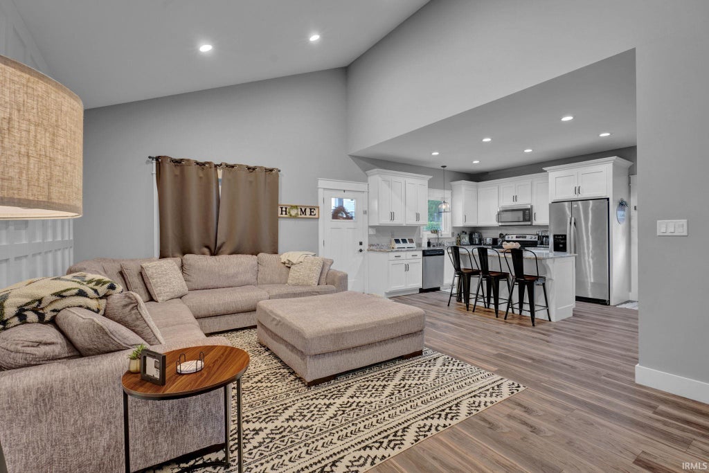 Photo of 9228 S Harrodsburg Road, Bloomington, IN 47403 (MLS # 202639640)