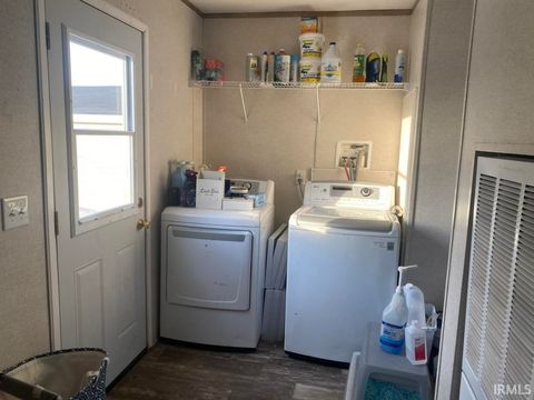 Tiny photo for 6175 E 250 S, Bringhurst, IN 46913 (MLS # 202602134)