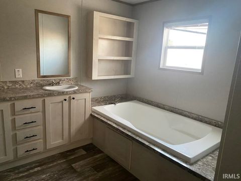 Tiny photo for 6175 E 250 S, Bringhurst, IN 46913 (MLS # 202602134)