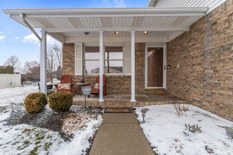 Tiny photo for 779 WILLOWRIDGE Drive, Kokomo, IN 46901 (MLS # 202605692)