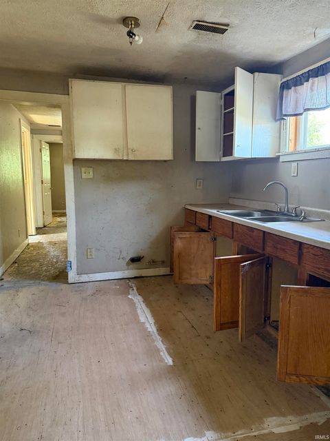 Tiny photo for 1917 N Apperson Way, Kokomo, IN 46901 (MLS # 202541405)