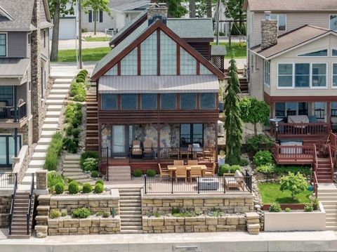 Photo of 555 Lane 221B Hamilton Lake, Hamilton, IN 46742 (MLS # 202610821)