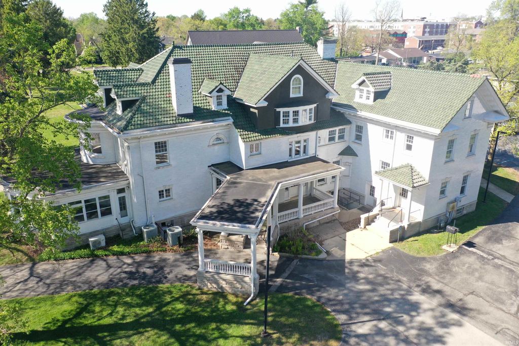 Photo of 1300 W University Avenue, Muncie, IN 47303 (MLS # 202616484)