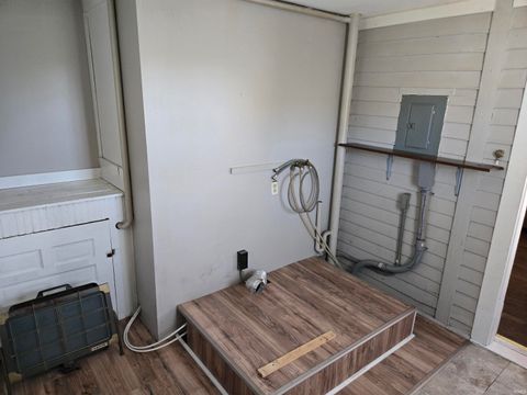 Tiny photo for 315 7th Street, Logansport, IN 46947 (MLS # 202539743)