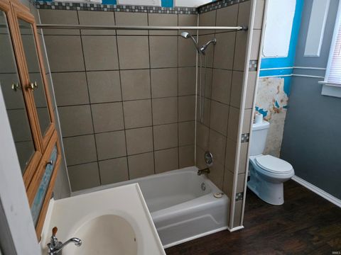 Tiny photo for 315 7th Street, Logansport, IN 46947 (MLS # 202539743)