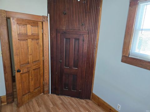 Tiny photo for 315 7th Street, Logansport, IN 46947 (MLS # 202539743)