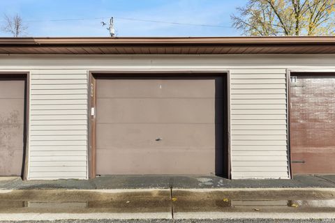Tiny photo for 609 E Clarinet Boulevard, Elkhart, IN 46516 (MLS # 202545508)