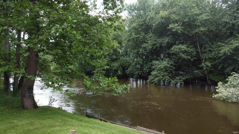 Tiny photo for 9634 Zina Drive, Rochester, IN 46975 (MLS # 202633777)
