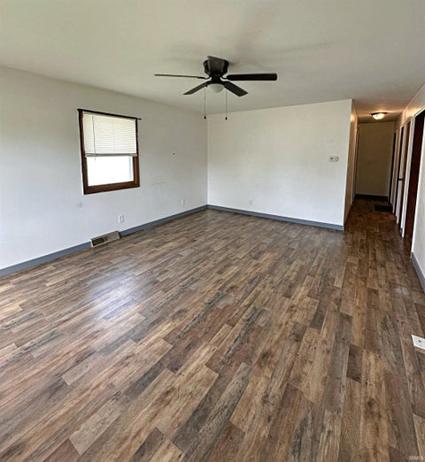 Tiny photo for 1412 E Poplar Street, Petersburg, IN 47567 (MLS # 202621357)
