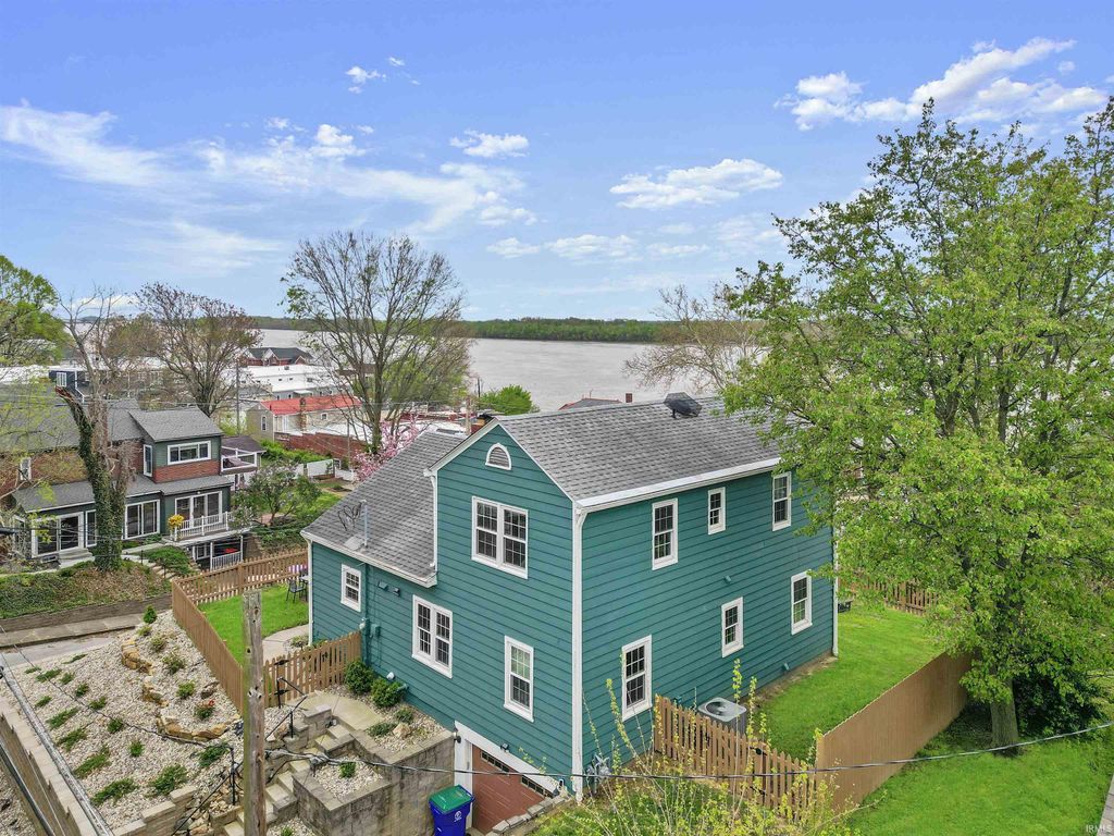 Photo of 110 Monroe Street, Newburgh, IN 47630 (MLS # 202607537)