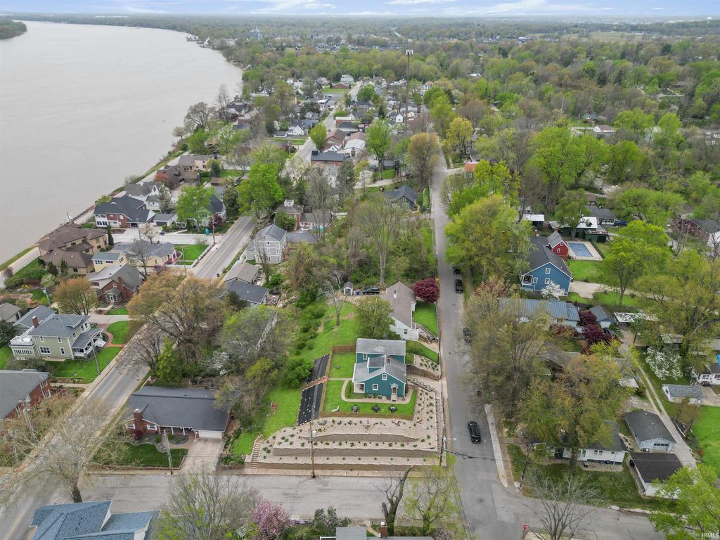 Photo of 110 Monroe Street, Newburgh, IN 47630 (MLS # 202607537)