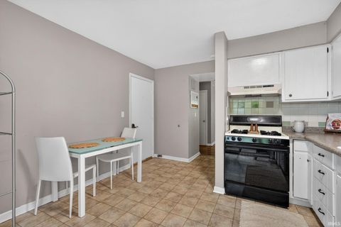 Tiny photo for 902 N 21St Street #1, Lafayette, IN 47904 (MLS # 202619968)
