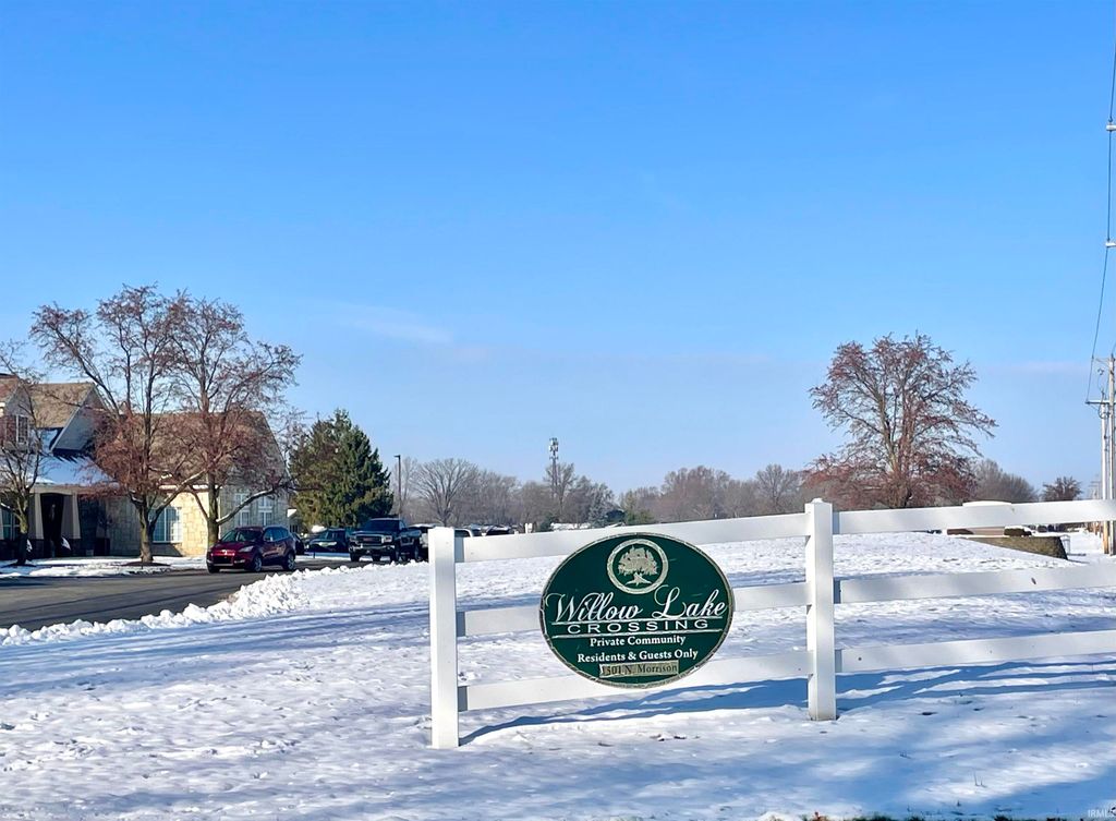 Photo of 5009 W Preakness Court, Muncie, IN 47304 (MLS # 202548154)