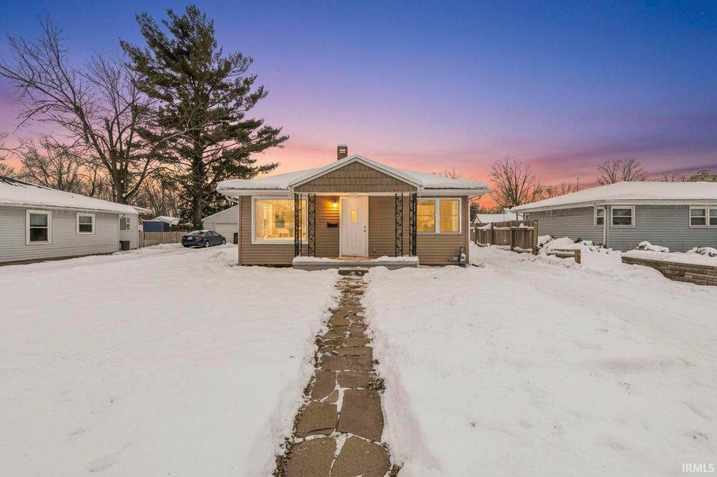 Photo of 14012 Bower Street Street, Elkhart, IN 46514 (MLS # 202548618)