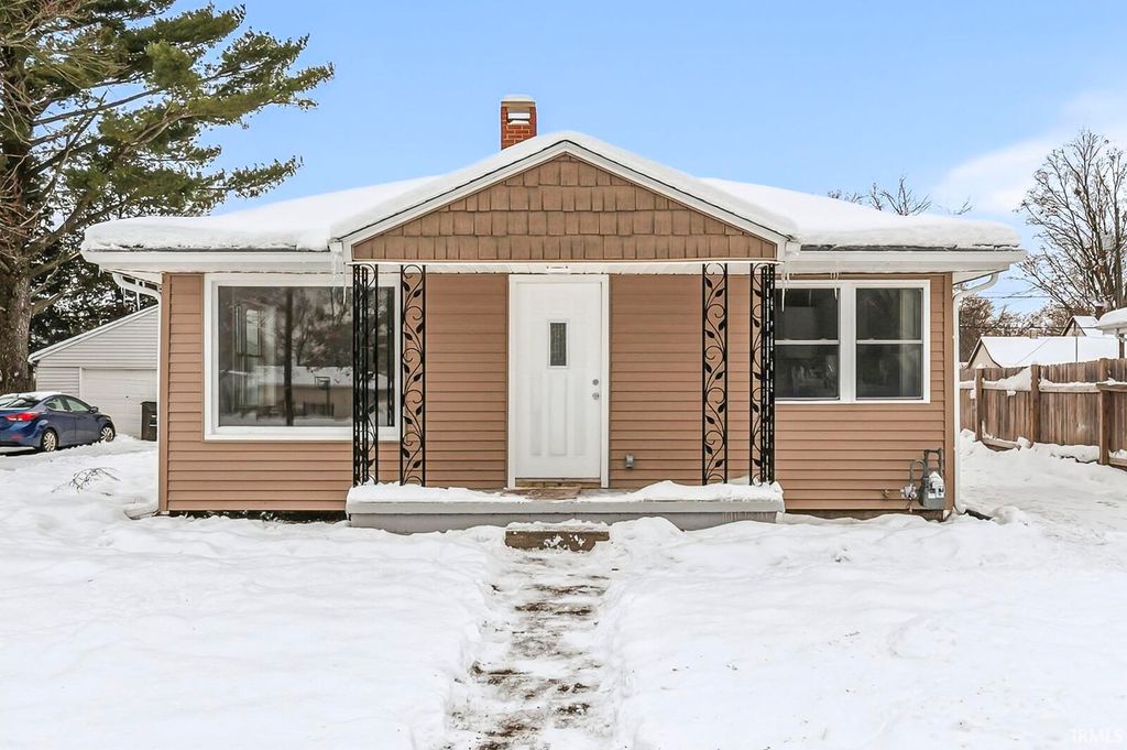 Photo of 14012 Bower Street Street, Elkhart, IN 46514 (MLS # 202548618)