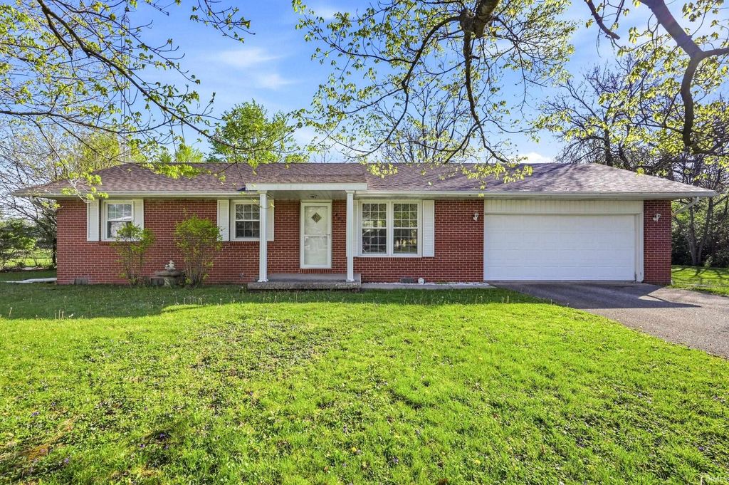 Photo of 405 E Church Street, Farmland, IN 47340 (MLS # 202613930)