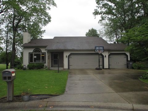 22715 Fair Oaks Court, Elkhart, IN 46514 - #: 202518906