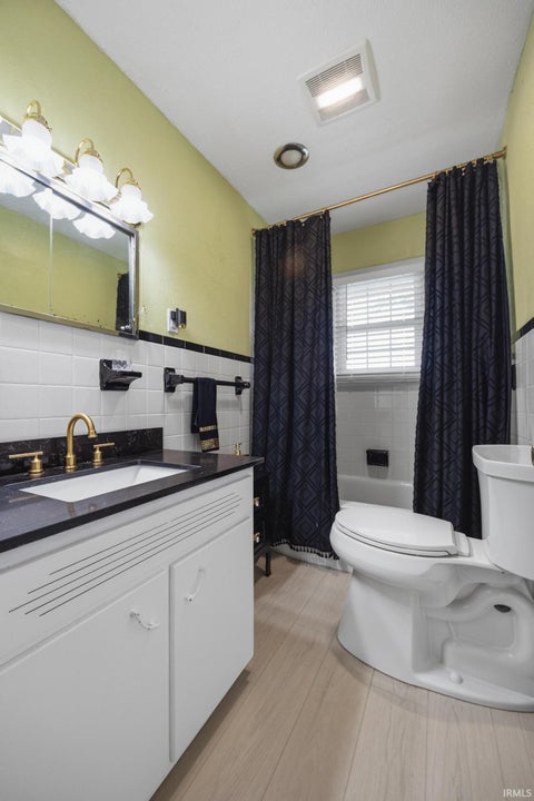 Tiny photo for 1235 Timber Ridge Drive, Huntingburg, IN 47542 (MLS # 202637788)