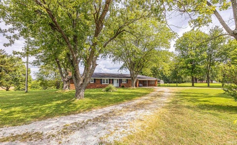 Tiny photo for 1235 Timber Ridge Drive, Huntingburg, IN 47542 (MLS # 202637788)