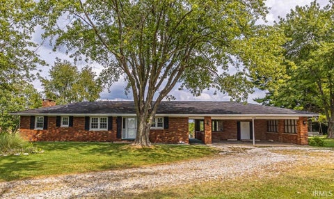 Photo of 1235 Timber Ridge Drive, Huntingburg, IN 47542 (MLS # 202637788)