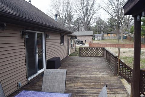 Tiny photo for 7481 Old Boonville Highway, Evansville, IN 47715 (MLS # 202606574)