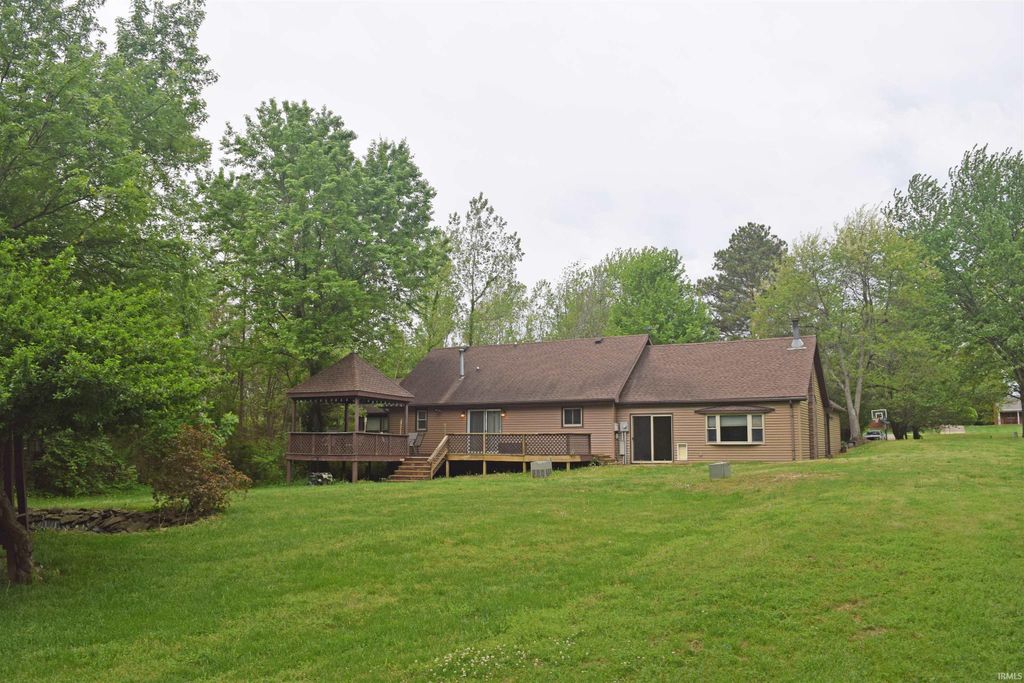 Photo of 7481 Old Boonville Highway, Evansville, IN 47715 (MLS # 202606574)