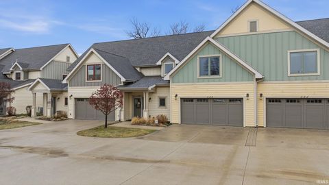 Photo of 526 Kamm Island Place #12, Mishawaka, IN 46544 (MLS # 202607595)
