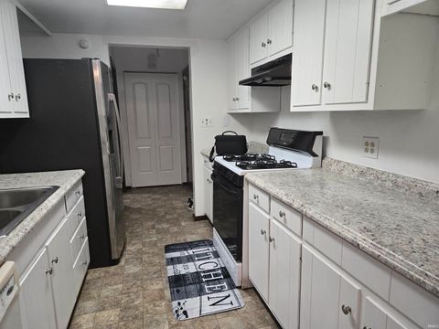 Tiny photo for 5660 E 400 N Street, Monticello, IN 47960 (MLS # 202613997)