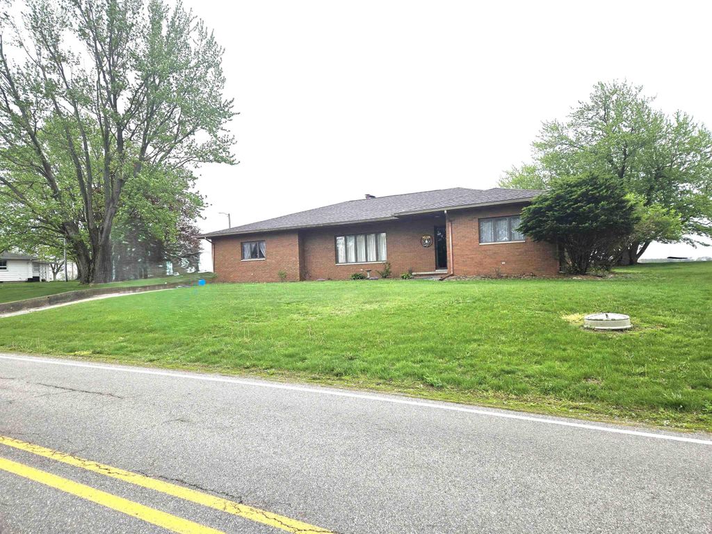 Photo of 5660 E 400 N Street, Monticello, IN 47960 (MLS # 202613997)