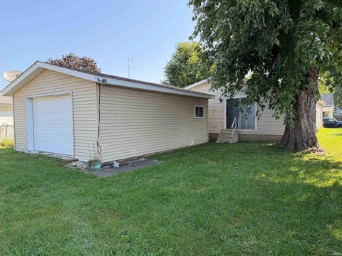 Tiny photo for 267 N East Street, Spencer, IN 47460 (MLS # 202637790)