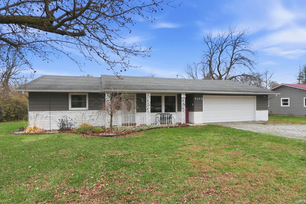 Photo of 4949 Rothman Road, Fort Wayne, IN 46835 (MLS # 202546990)
