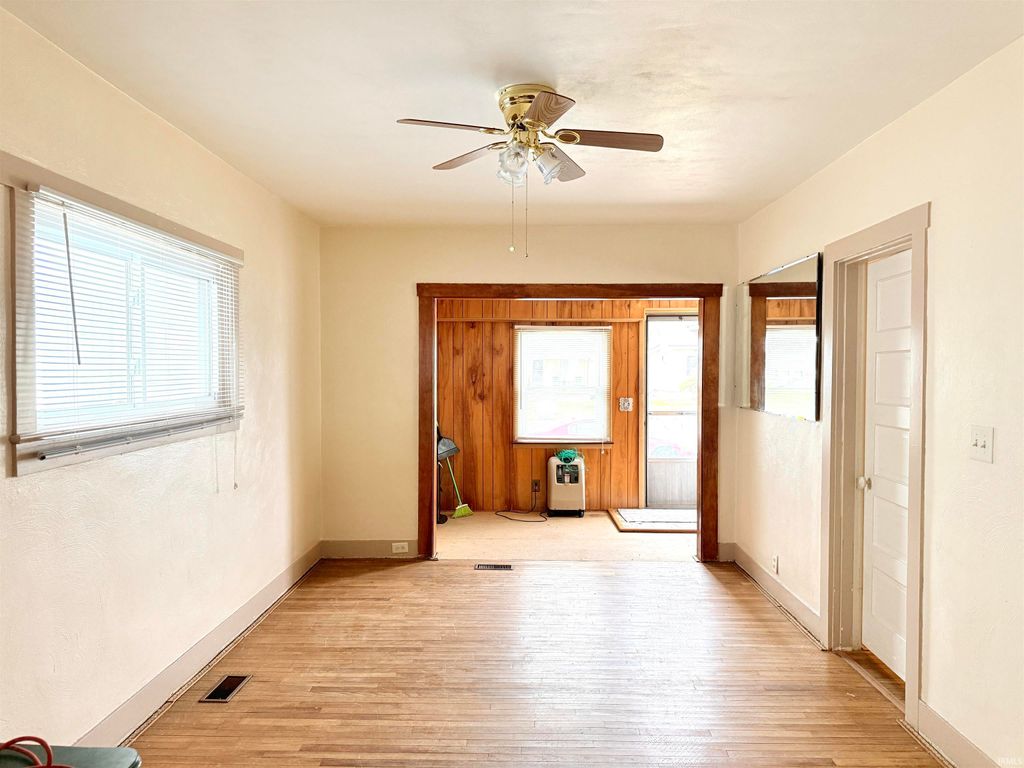 Photo of 1640 W Spencer Avenue, Marion, IN 46952 (MLS # 202608682)