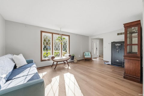 Tiny photo for 1310 Windsor Woods Boulevard, Fort Wayne, IN 46845 (MLS # 202643705)