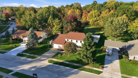 Tiny photo for 1310 Windsor Woods Boulevard, Fort Wayne, IN 46845 (MLS # 202643705)
