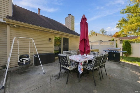 Tiny photo for 1310 Windsor Woods Boulevard, Fort Wayne, IN 46845 (MLS # 202643705)