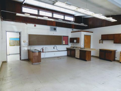 Tiny photo for 804 S PURDUM Street, Kokomo, IN 46901 (MLS # 202439001)