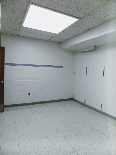 Tiny photo for 804 S PURDUM Street, Kokomo, IN 46901 (MLS # 202439001)