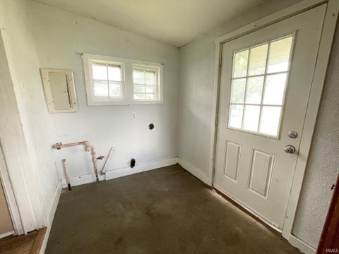Tiny photo for 1004 E WHEELER Street, Kokomo, IN 46902 (MLS # 202642768)