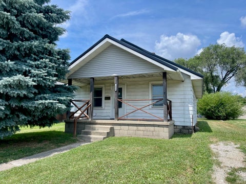 Photo of 1004 E WHEELER Street, Kokomo, IN 46902 (MLS # 202642768)