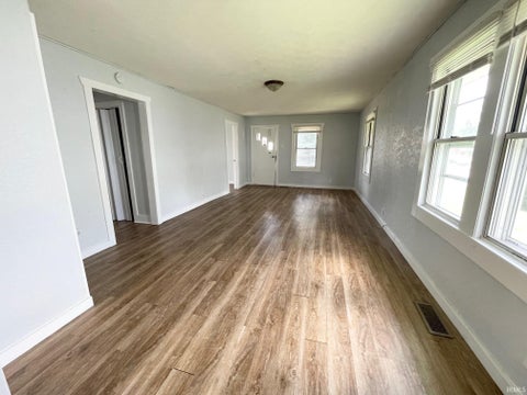 Tiny photo for 1004 E WHEELER Street, Kokomo, IN 46902 (MLS # 202642768)