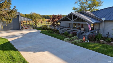 Tiny photo for 6607 E Red Road, Vincennes, IN 47591 (MLS # 202643561)